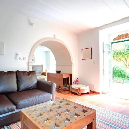 Villa Charming Coastside *