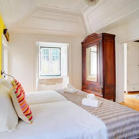 Charming Coastside Villa Colares