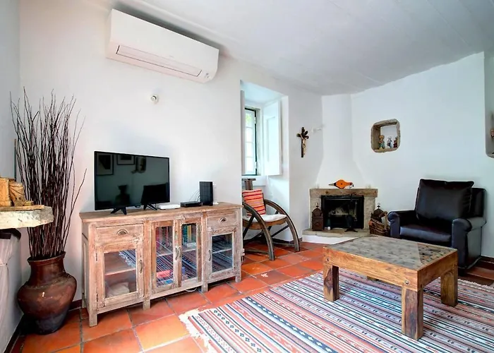 Villa Charming Coastside Colares