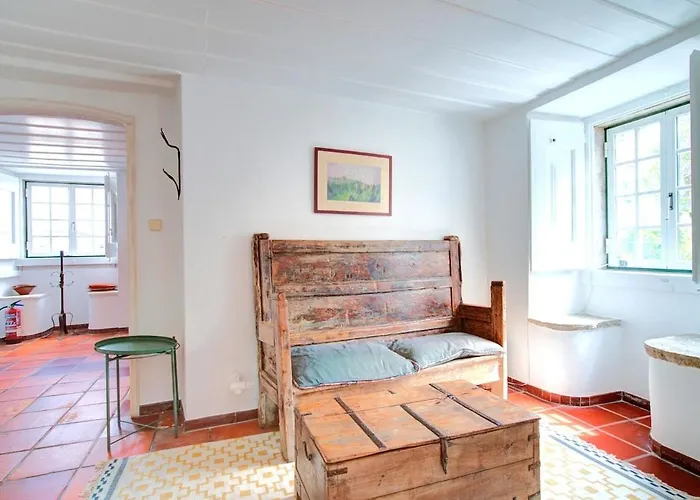 Charming Coastside * Colares