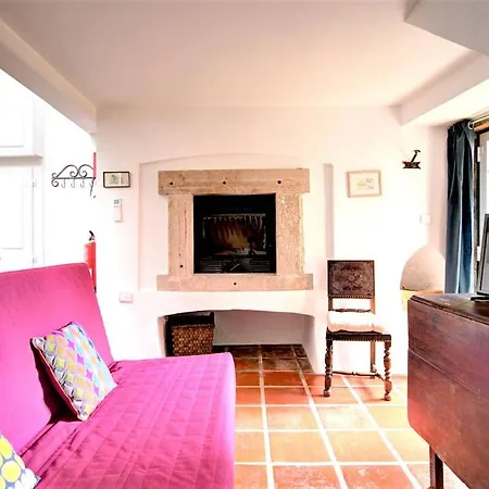 Villa Charming Coastside *