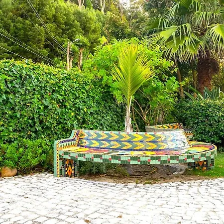 Charming Coastside Colares