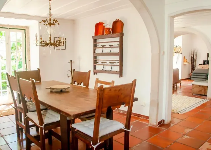 Charming Coastside *