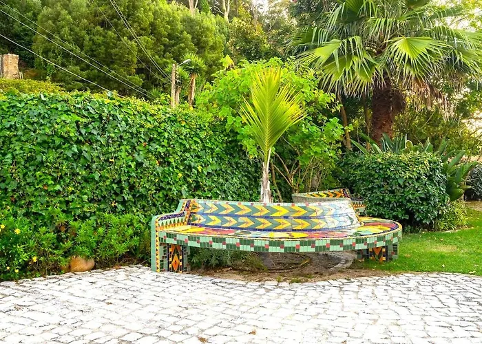 Charming Coastside Colares